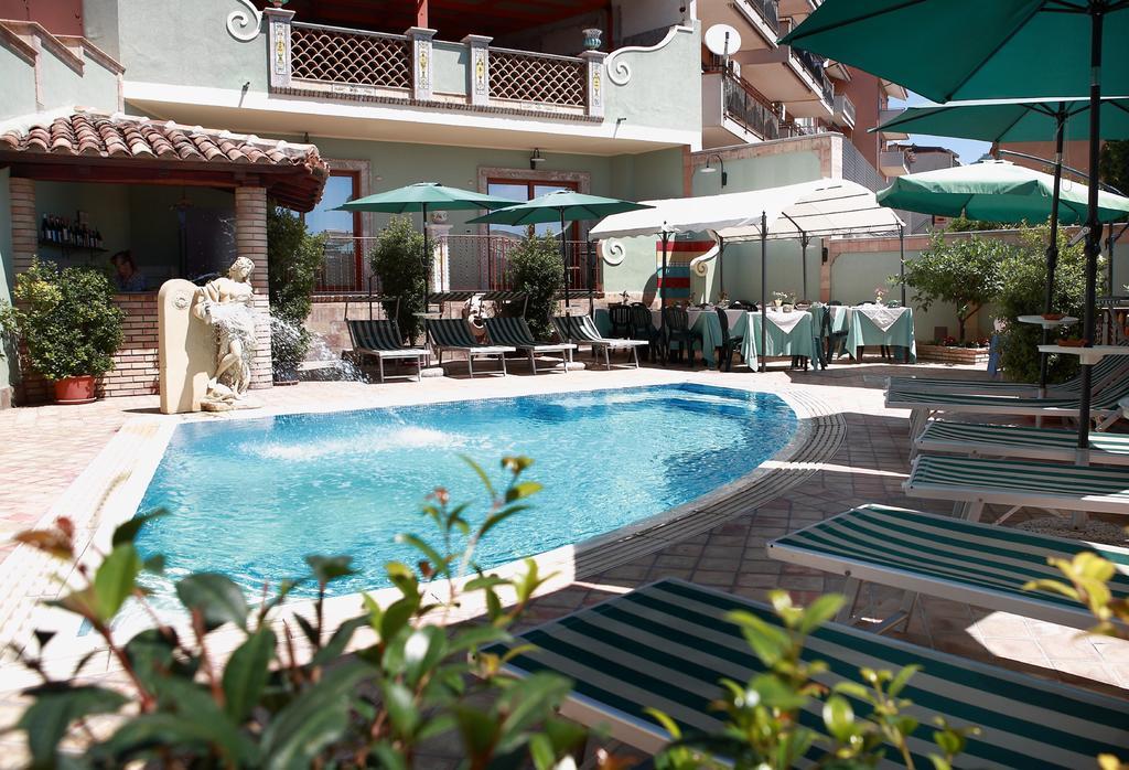 Villa Cristina Giardini Naxos Εξωτερικό φωτογραφία