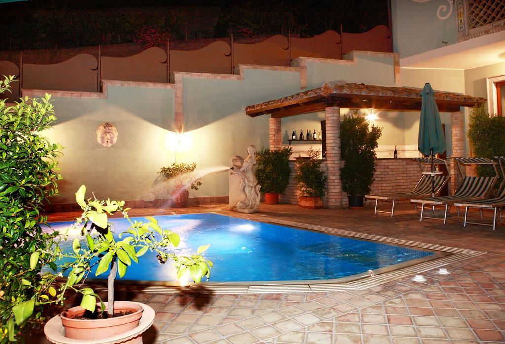 Villa Cristina Giardini Naxos Εξωτερικό φωτογραφία