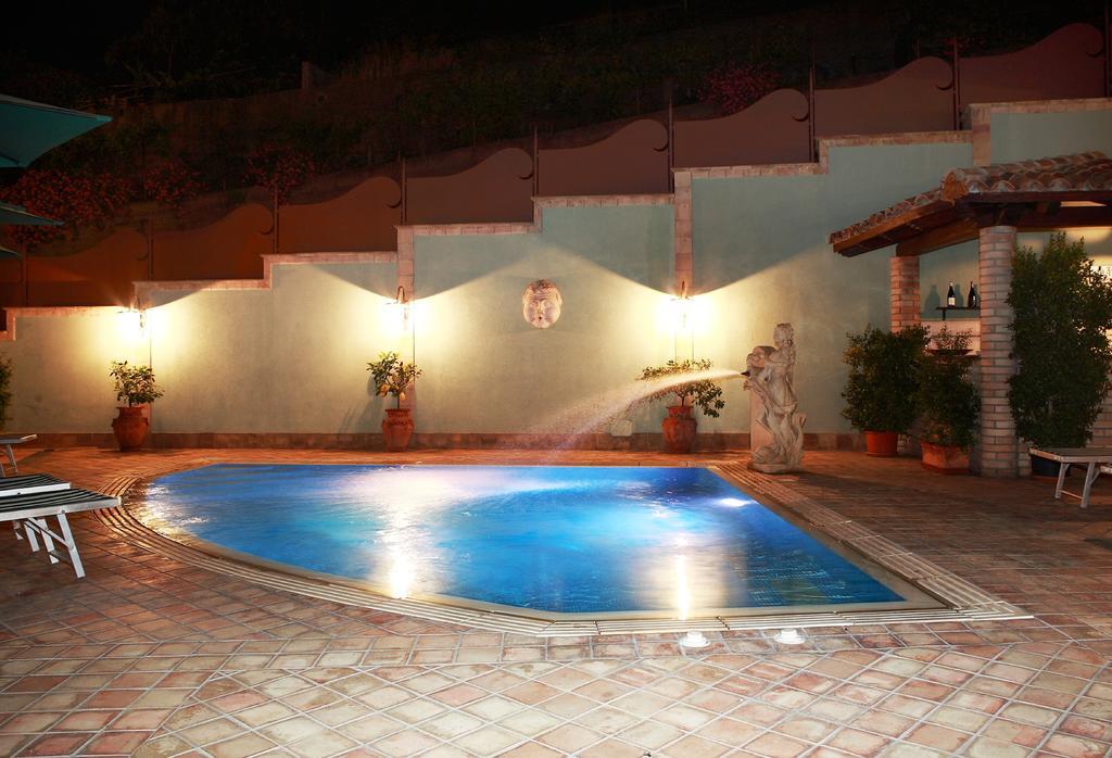 Villa Cristina Giardini Naxos Εξωτερικό φωτογραφία
