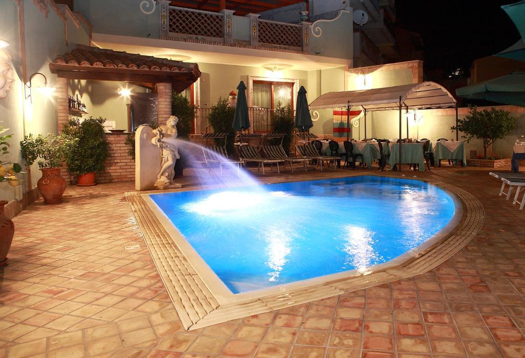 Villa Cristina Giardini Naxos Εξωτερικό φωτογραφία