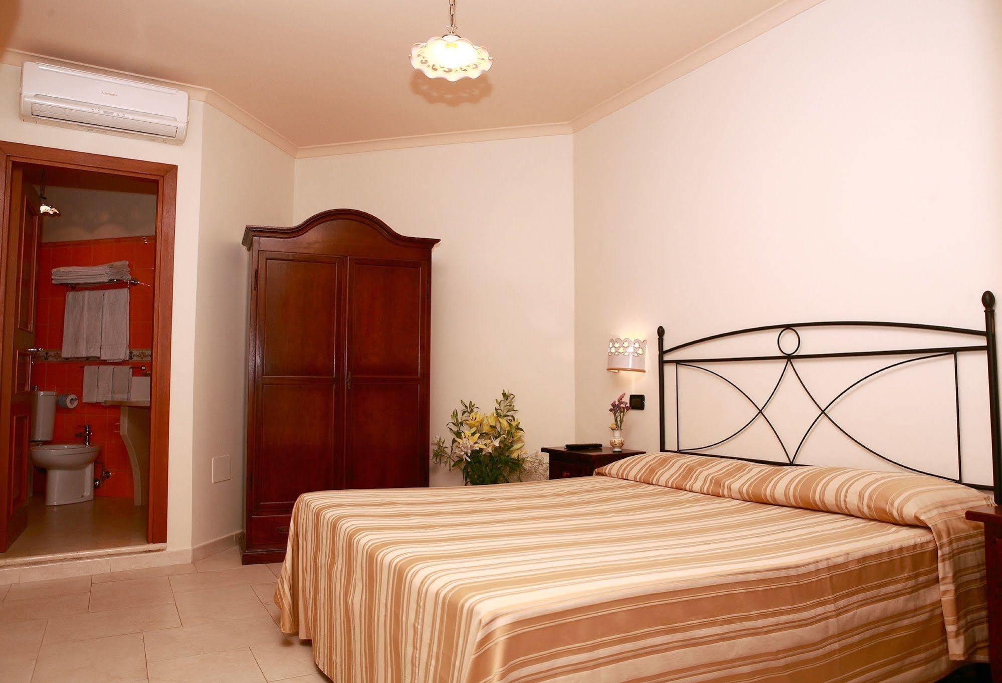 Villa Cristina Giardini Naxos Εξωτερικό φωτογραφία