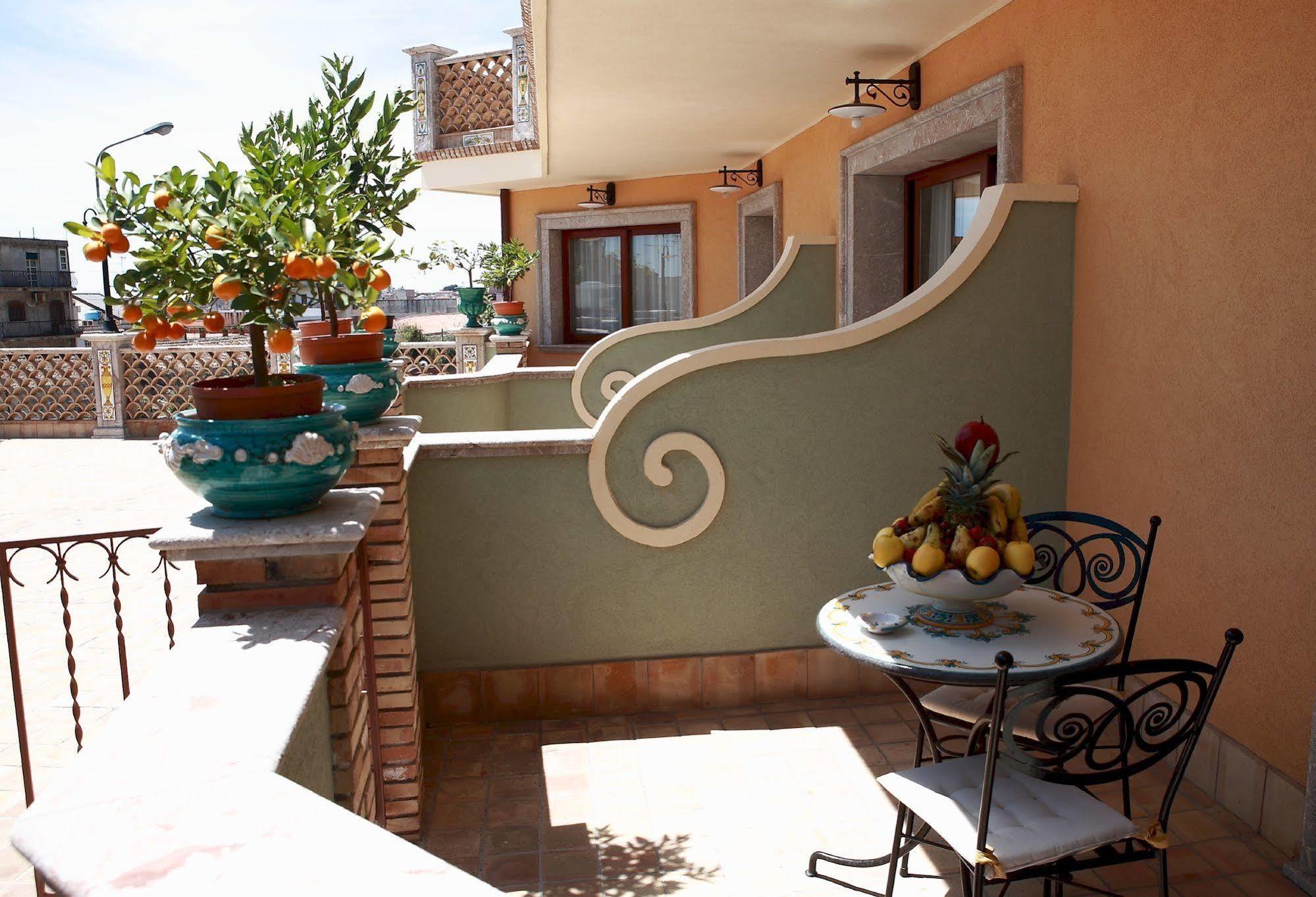 Villa Cristina Giardini Naxos Εξωτερικό φωτογραφία